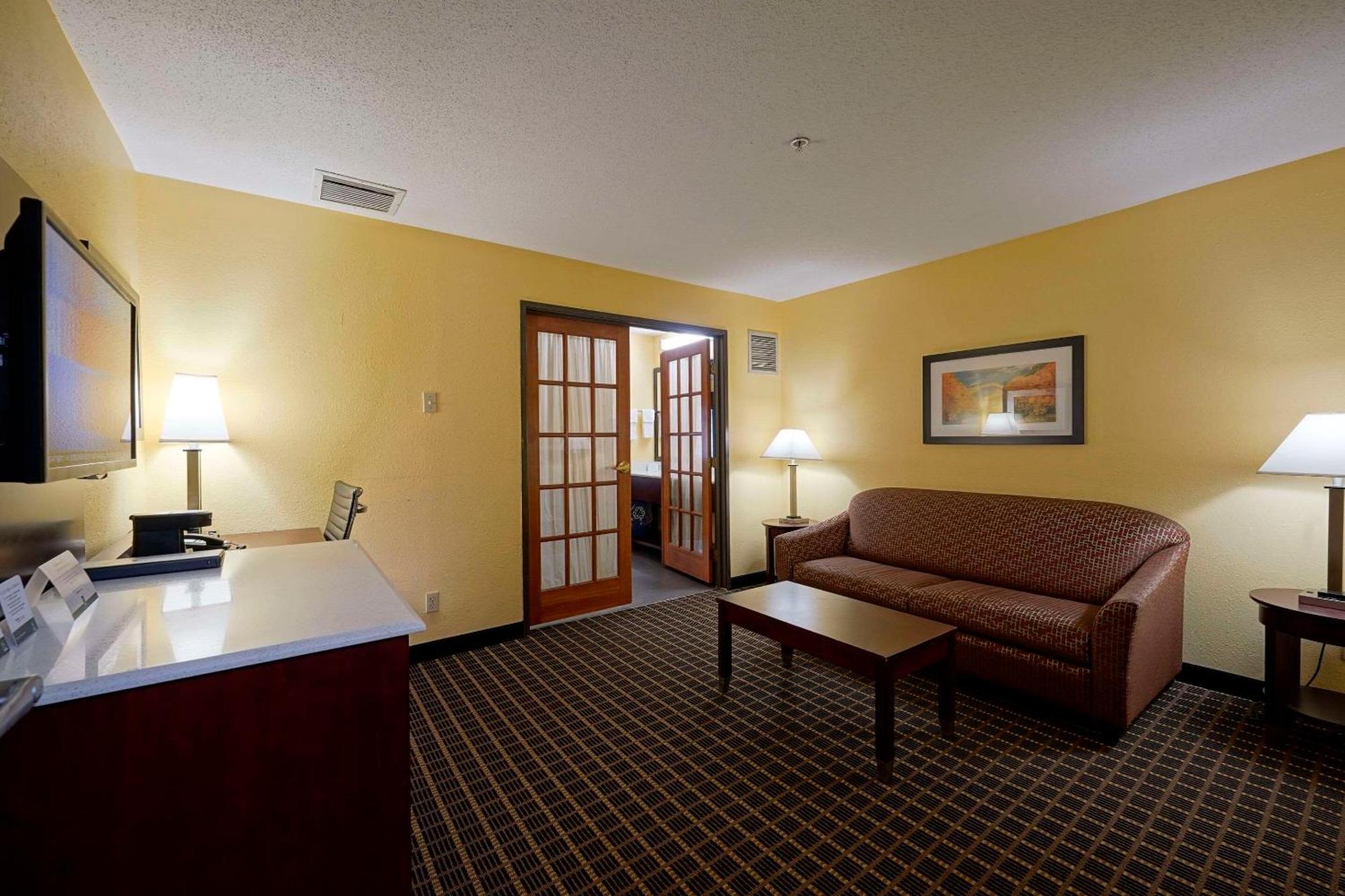 Quality Inn & Suites Harrington - Milford Εξωτερικό φωτογραφία