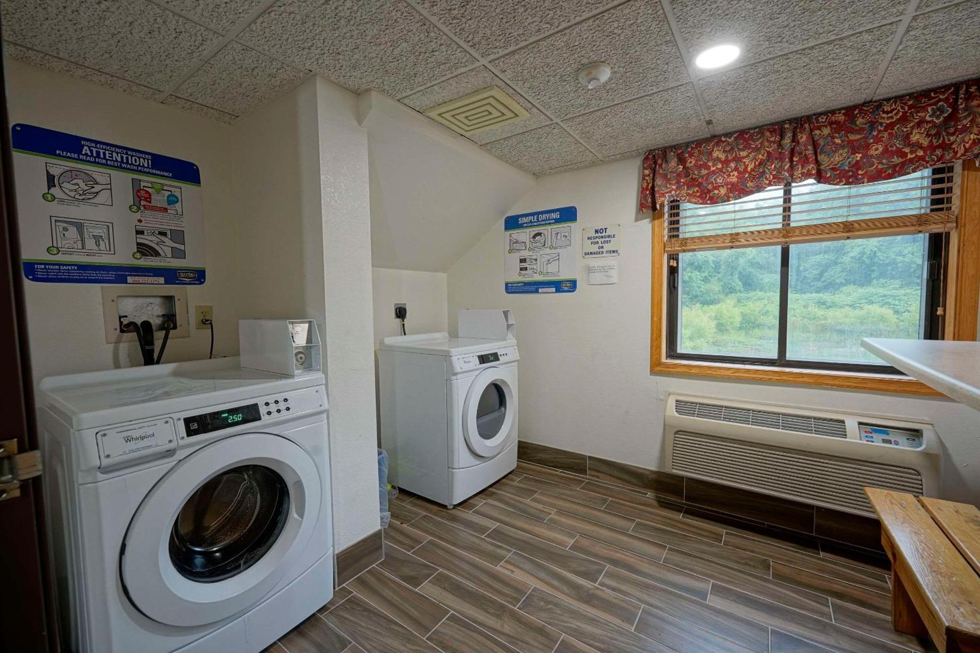 Quality Inn & Suites Harrington - Milford Εξωτερικό φωτογραφία