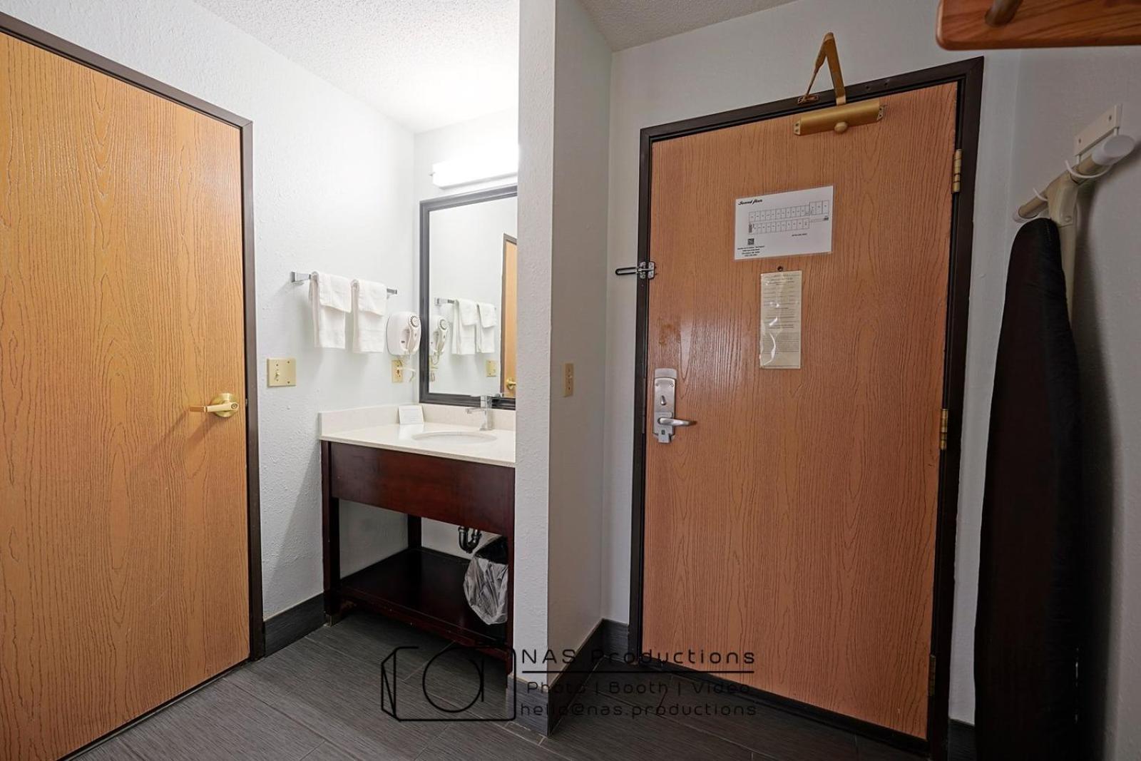 Quality Inn & Suites Harrington - Milford Εξωτερικό φωτογραφία